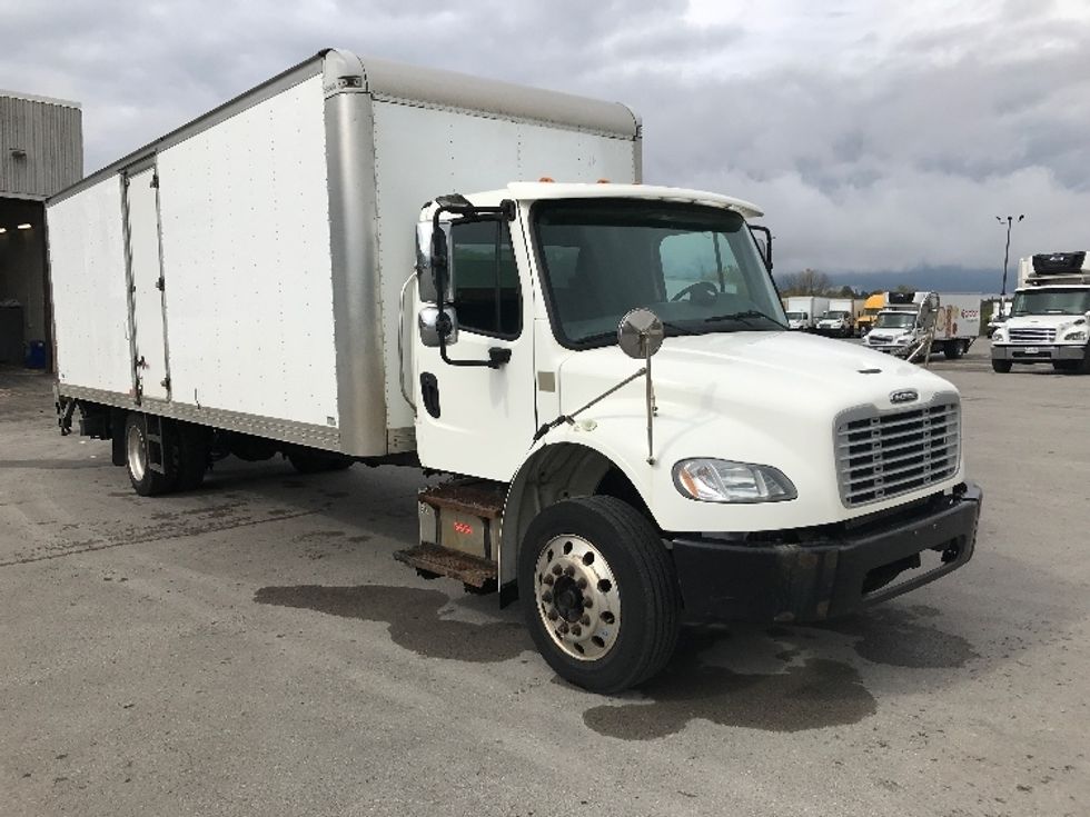 Medium Duty Box Truck-Light and Medium Duty Trucks-Freightliner-2019-M2-Mississauga-ON-192,461\n\t\tkm-$ 71,000 - Image 1