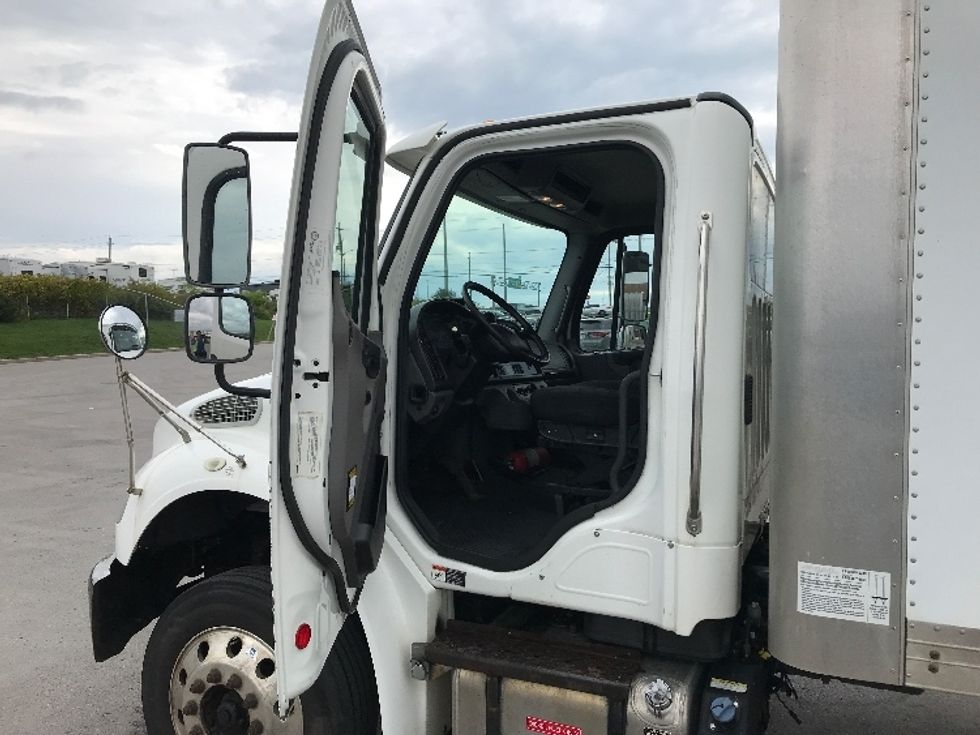 Medium Duty Box Truck-Light and Medium Duty Trucks-Freightliner-2019-M2-Mississauga-ON-192,461\n\t\tkm-$ 71,000 - Image 16