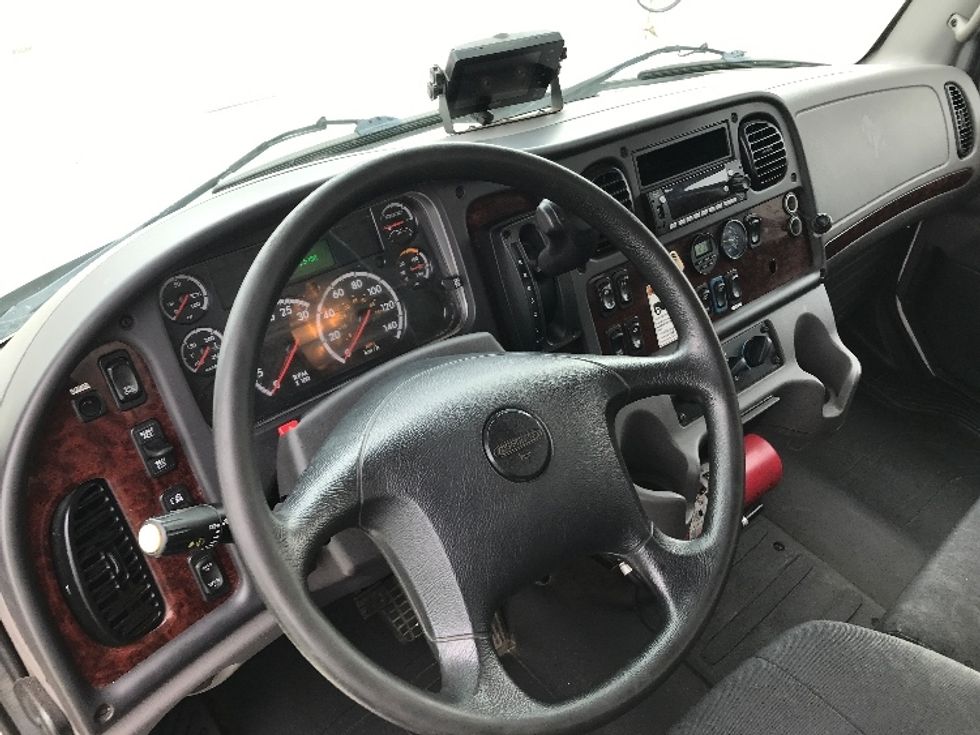 Medium Duty Box Truck-Light and Medium Duty Trucks-Freightliner-2019-M2-Mississauga-ON-192,461\n\t\tkm-$ 71,000 - Image 17