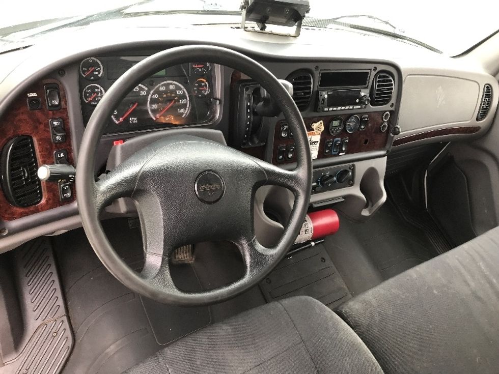 Medium Duty Box Truck-Light and Medium Duty Trucks-Freightliner-2019-M2-Mississauga-ON-192,461\n\t\tkm-$ 71,000 - Image 18