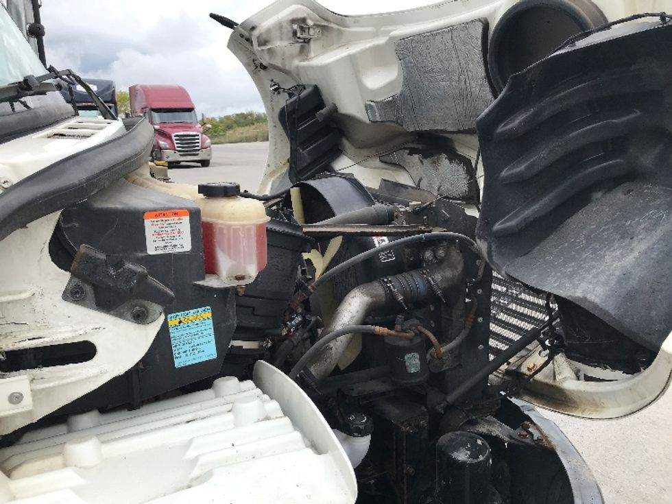 Medium Duty Box Truck-Light and Medium Duty Trucks-Freightliner-2019-M2-Mississauga-ON-192,461\n\t\tkm-$ 71,000 - Image 24