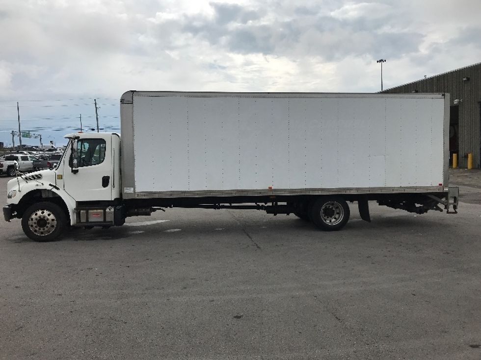 Medium Duty Box Truck-Light and Medium Duty Trucks-Freightliner-2019-M2-Mississauga-ON-192,461\n\t\tkm-$ 71,000 - Image 4