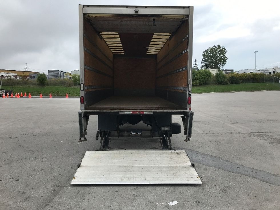 Medium Duty Box Truck-Light and Medium Duty Trucks-Freightliner-2019-M2-Mississauga-ON-192,461\n\t\tkm-$ 71,000 - Image 9