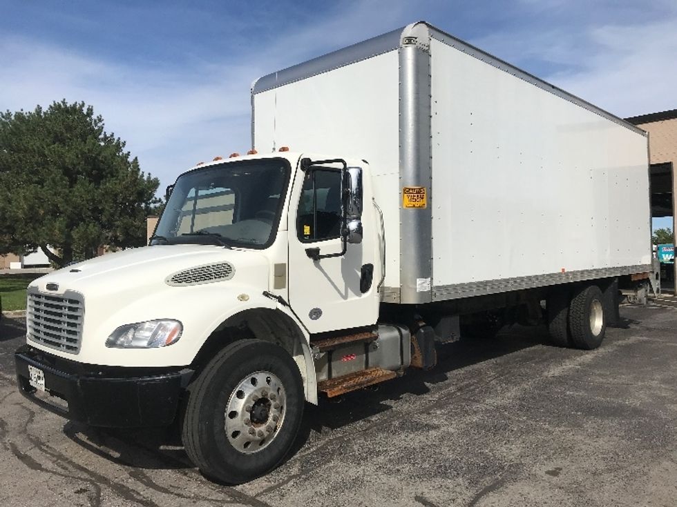 Medium Duty Box Truck-Light and Medium Duty Trucks-Freightliner-2019-M2-Mississauga-ON-197,290\n\t\tkm-$ 62,000 - Image 3