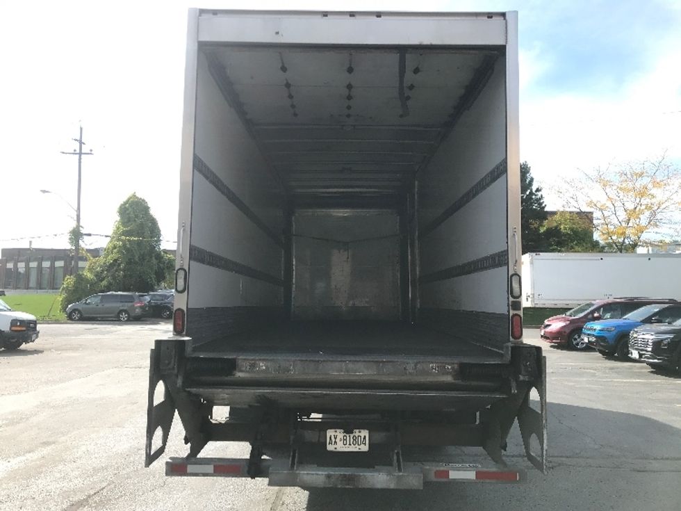 Medium Duty Box Truck-Light and Medium Duty Trucks-Freightliner-2019-M2-Mississauga-ON-197,290\n\t\tkm-$ 62,000 - Image 8