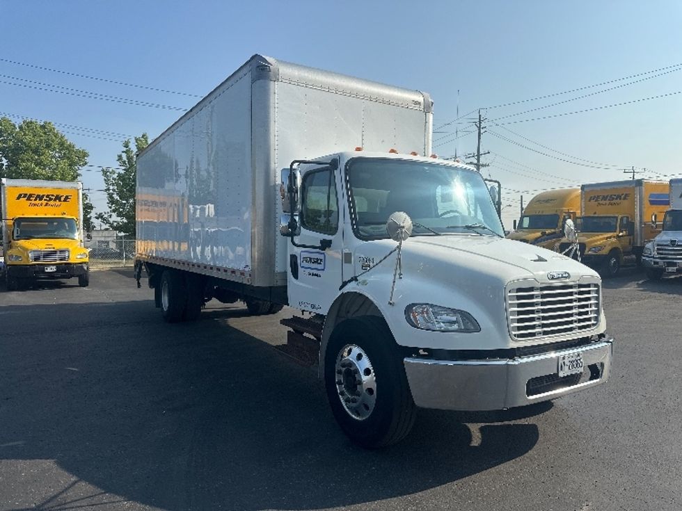 Medium Duty Box Truck-Light and Medium Duty Trucks-Freightliner-2019-M2-Mississauga-ON-203,084\n\t\tkm-$ 75,250 - Image 1