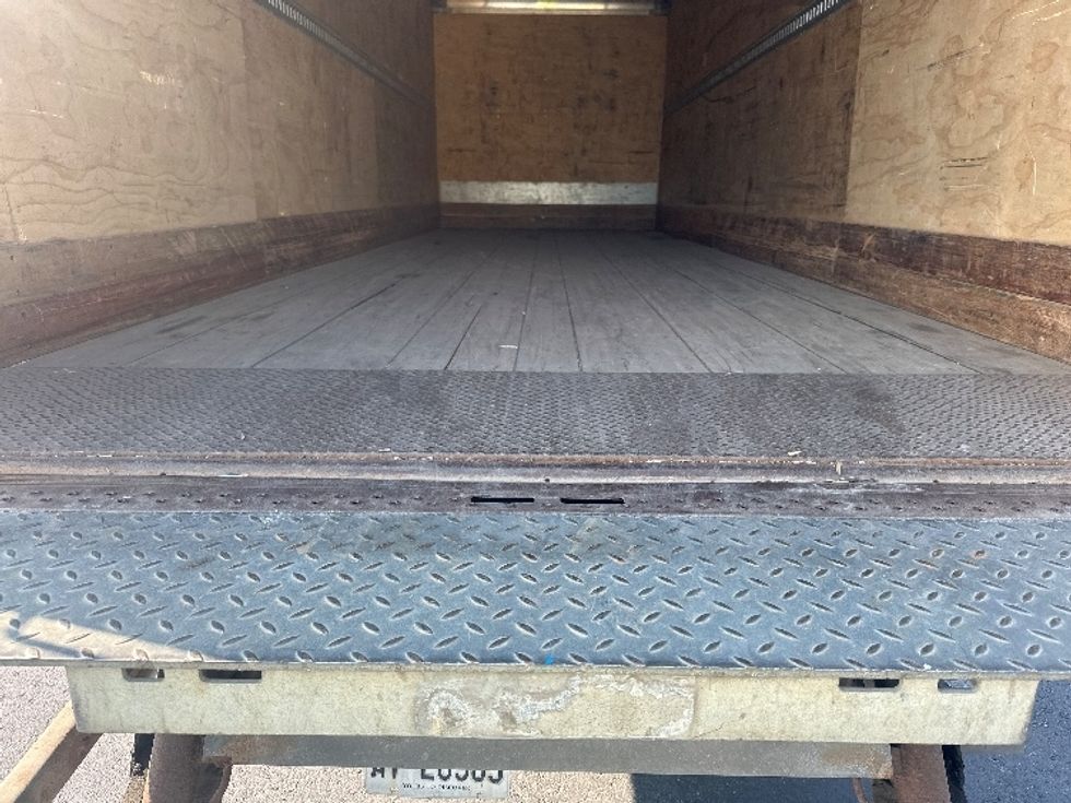 Medium Duty Box Truck-Light and Medium Duty Trucks-Freightliner-2019-M2-Mississauga-ON-203,084\n\t\tkm-$ 75,250 - Image 10