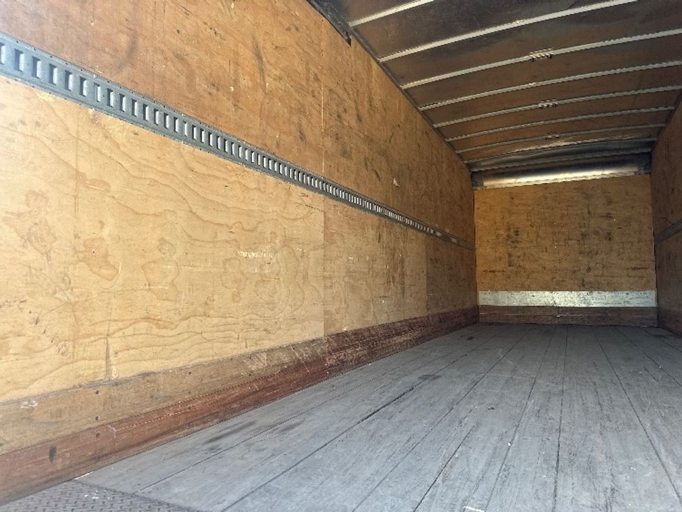 Medium Duty Box Truck-Light and Medium Duty Trucks-Freightliner-2019-M2-Mississauga-ON-203,084\n\t\tkm-$ 75,250 - Image 11