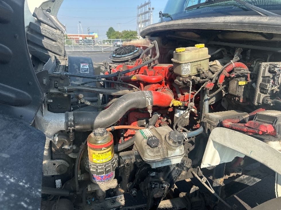 Medium Duty Box Truck-Light and Medium Duty Trucks-Freightliner-2019-M2-Mississauga-ON-203,084\n\t\tkm-$ 75,250 - Image 24