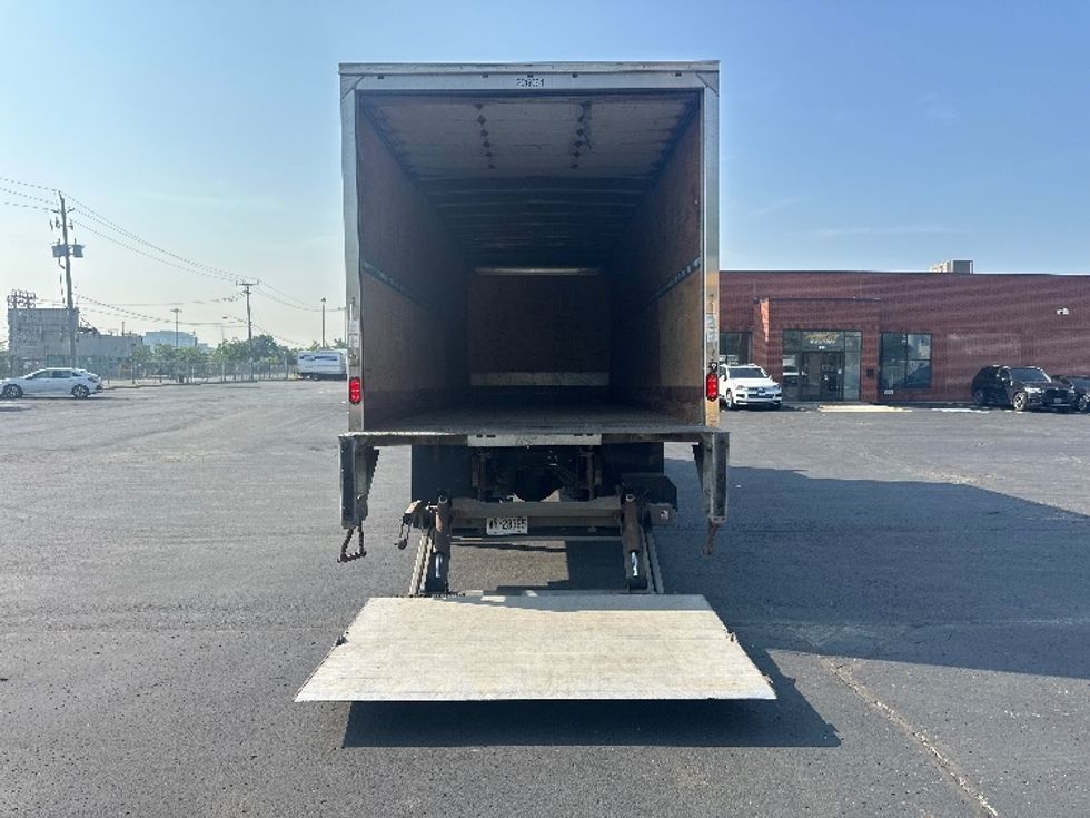 Medium Duty Box Truck-Light and Medium Duty Trucks-Freightliner-2019-M2-Mississauga-ON-203,084\n\t\tkm-$ 75,250 - Image 9