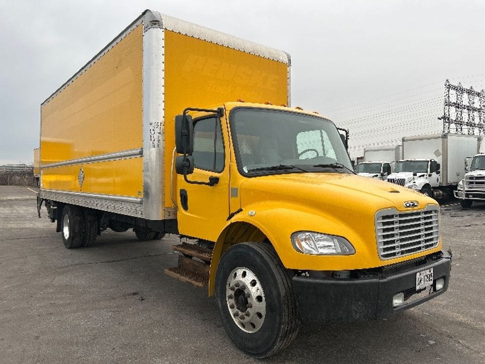 Medium Duty Box Truck-Light and Medium Duty Trucks-Freightliner-2019-M2-Mississauga-ON-236,397\n\t\tkm-$ 67,250 - Image 1