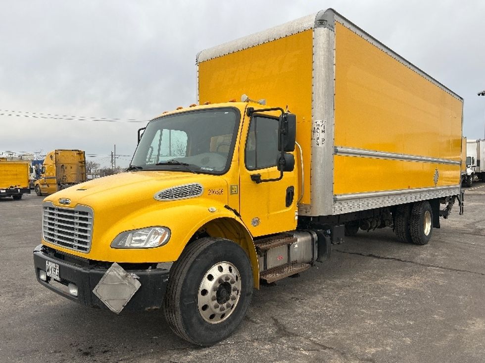 Medium Duty Box Truck-Light and Medium Duty Trucks-Freightliner-2019-M2-Mississauga-ON-236,397\n\t\tkm-$ 67,250 - Image 3