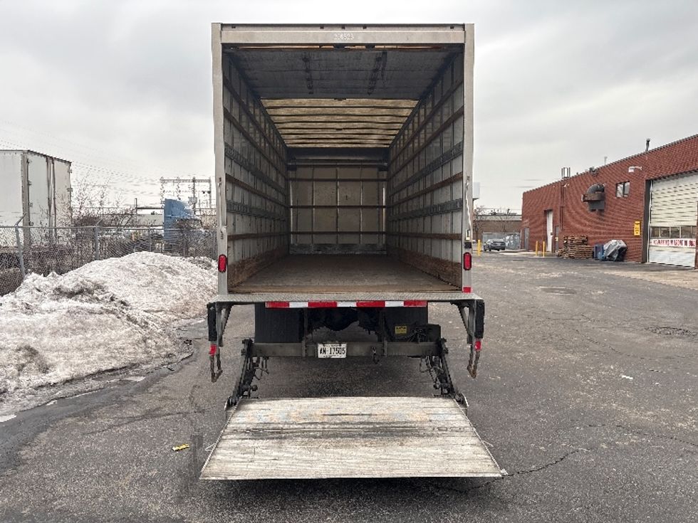 Medium Duty Box Truck-Light and Medium Duty Trucks-Freightliner-2019-M2-Mississauga-ON-236,397\n\t\tkm-$ 67,250 - Image 9