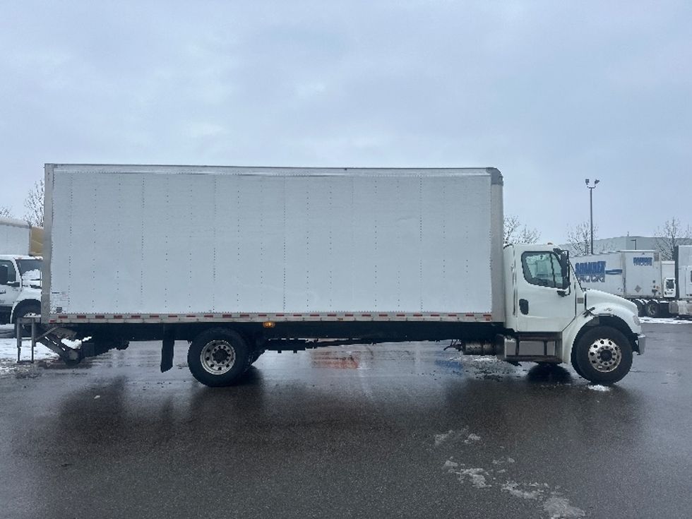 Medium Duty Box Truck-Light and Medium Duty Trucks-Freightliner-2019-M2-Mississauga-ON-240,426\n\t\tkm-$ 71,250 - Image 14