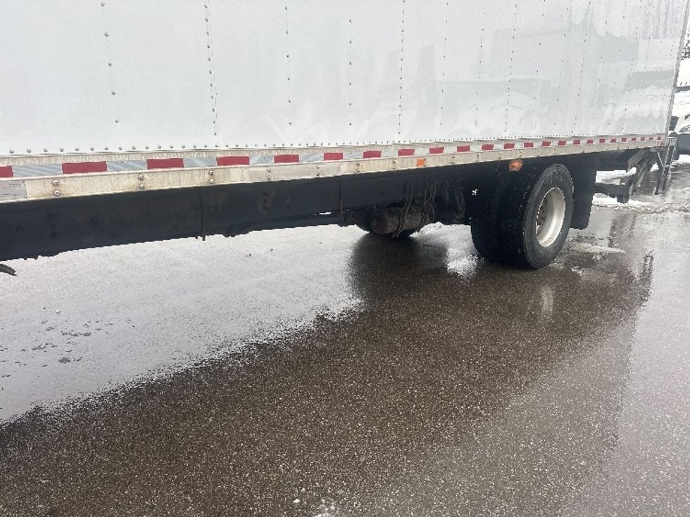 Medium Duty Box Truck-Light and Medium Duty Trucks-Freightliner-2019-M2-Mississauga-ON-240,426\n\t\tkm-$ 71,250 - Image 5