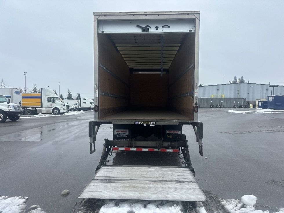 Medium Duty Box Truck-Light and Medium Duty Trucks-Freightliner-2019-M2-Mississauga-ON-240,426\n\t\tkm-$ 71,250 - Image 9