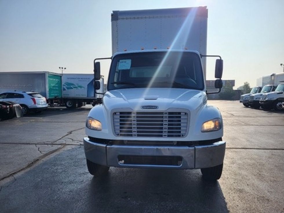 Medium Duty Box Truck-Light and Medium Duty Trucks-Freightliner-2019-M2-Mississauga-ON-240,578\n\t\tkm-$ 60,250 - Image 7