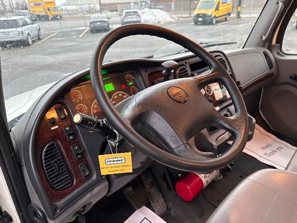 Medium Duty Box Truck-Light and Medium Duty Trucks-Freightliner-2019-M2-Mississauga-ON-245,467\n\t\tkm-$ 69,500 - Image 17