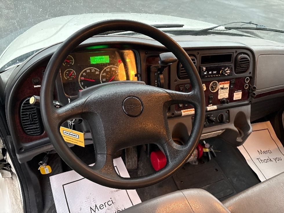 Medium Duty Box Truck-Light and Medium Duty Trucks-Freightliner-2019-M2-Mississauga-ON-245,467\n\t\tkm-$ 69,500 - Image 18