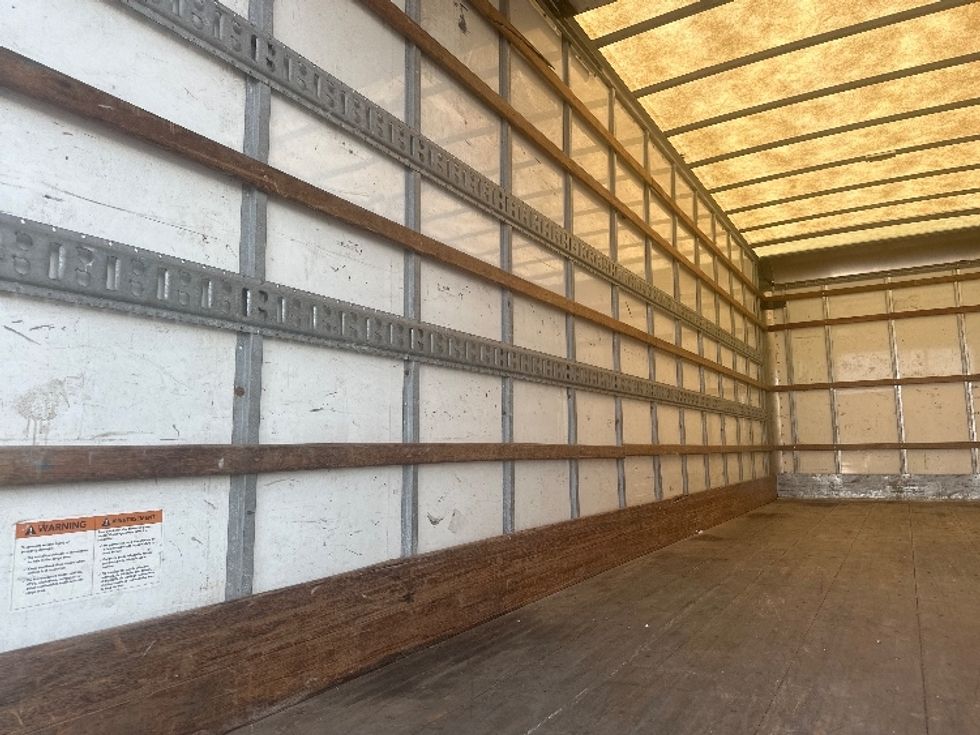 Medium Duty Box Truck-Light and Medium Duty Trucks-Freightliner-2019-M2-Mississauga-ON-249,774\n\t\tkm-$ 73,500 - Image 11