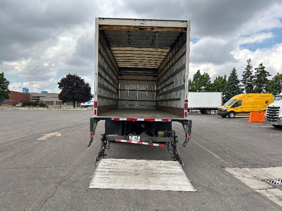 Medium Duty Box Truck-Light and Medium Duty Trucks-Freightliner-2019-M2-Mississauga-ON-252,621\n\t\tkm-$ 68,500 - Image 9