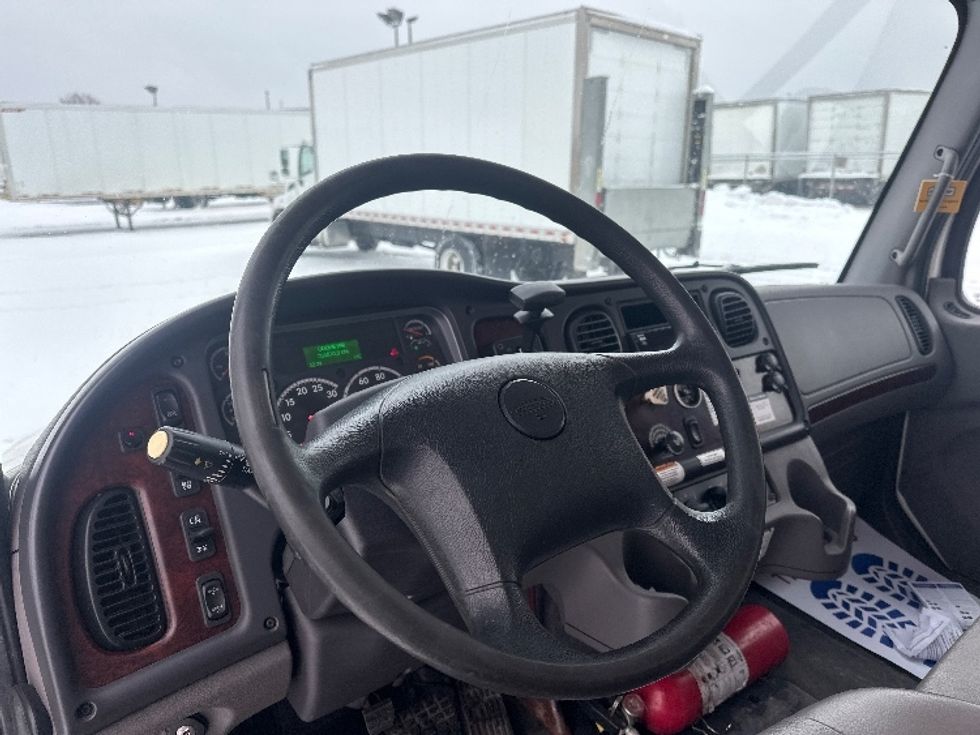 Medium Duty Box Truck-Light and Medium Duty Trucks-Freightliner-2019-M2-Mississauga-ON-261,070\n\t\tkm-$ 68,000 - Image 16