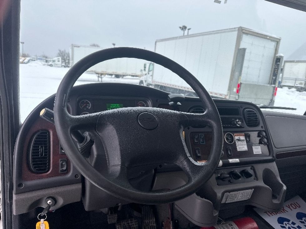 Medium Duty Box Truck-Light and Medium Duty Trucks-Freightliner-2019-M2-Mississauga-ON-261,070\n\t\tkm-$ 68,000 - Image 17