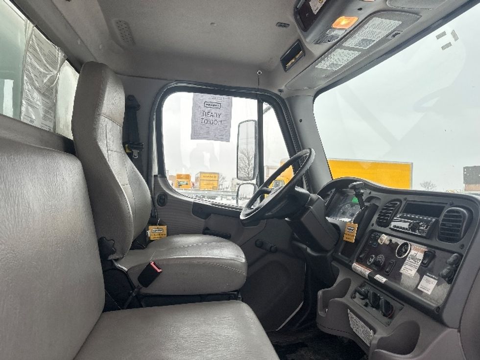 Medium Duty Box Truck-Light and Medium Duty Trucks-Freightliner-2019-M2-Mississauga-ON-261,070\n\t\tkm-$ 68,000 - Image 21