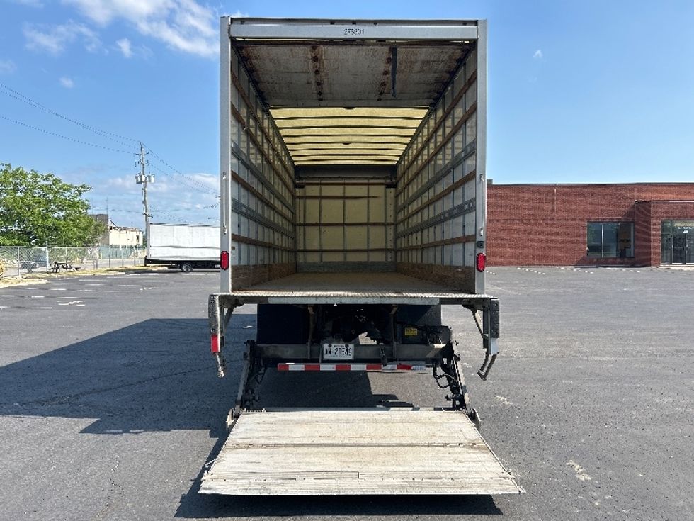 Medium Duty Box Truck-Light and Medium Duty Trucks-Freightliner-2019-M2-Mississauga-ON-261,218\n\t\tkm-$ 67,750 - Image 9