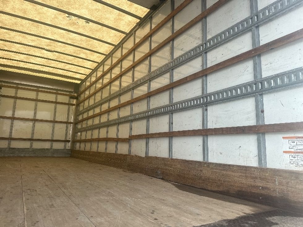 Medium Duty Box Truck-Light and Medium Duty Trucks-Freightliner-2019-M2-Mississauga-ON-261,424\n\t\tkm-$ 66,750 - Image 12