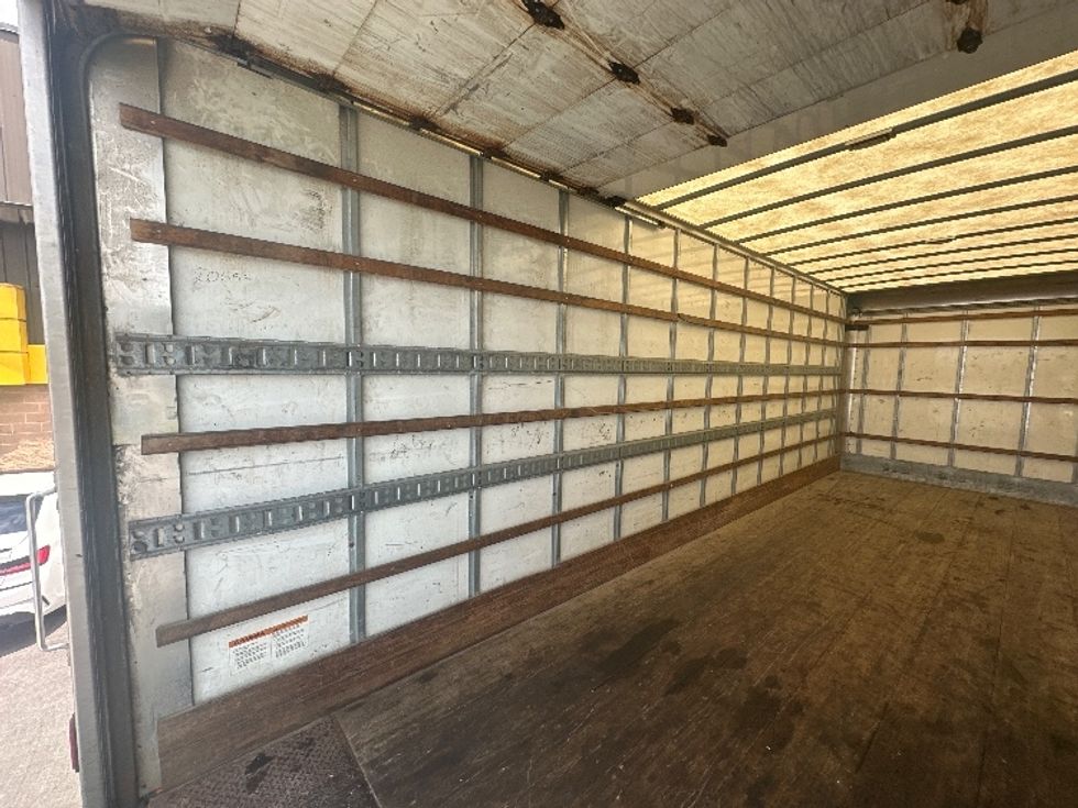 Medium Duty Box Truck-Light and Medium Duty Trucks-Freightliner-2019-M2-Mississauga-ON-264,895\n\t\tkm-$ 67,000 - Image 11