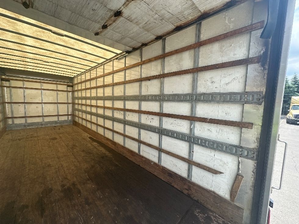 Medium Duty Box Truck-Light and Medium Duty Trucks-Freightliner-2019-M2-Mississauga-ON-264,895\n\t\tkm-$ 67,000 - Image 12
