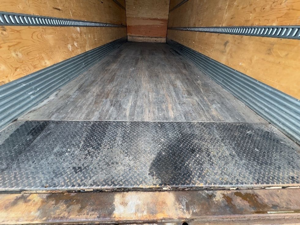 Medium Duty Box Truck-Light and Medium Duty Trucks-Freightliner-2019-M2-Mississauga-ON-302,045\n\t\tkm-$ 48,250 - Image 10