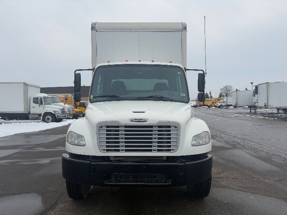 Medium Duty Box Truck-Light and Medium Duty Trucks-Freightliner-2019-M2-Mississauga-ON-302,045\n\t\tkm-$ 48,250 - Image 2