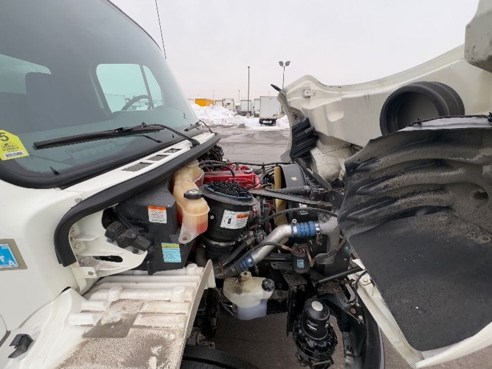 Medium Duty Box Truck-Light and Medium Duty Trucks-Freightliner-2019-M2-Mississauga-ON-302,045\n\t\tkm-$ 48,250 - Image 23