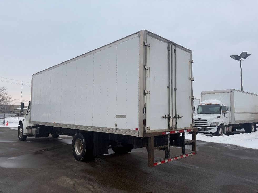 Medium Duty Box Truck-Light and Medium Duty Trucks-Freightliner-2019-M2-Mississauga-ON-302,045\n\t\tkm-$ 48,250 - Image 6