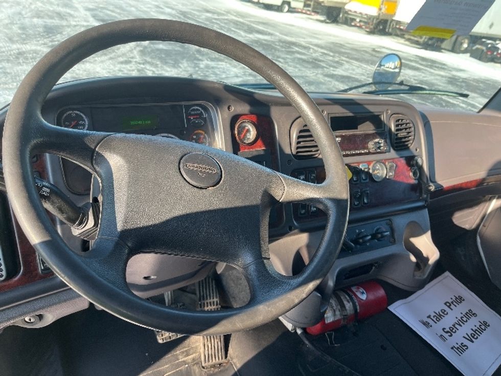 Medium Duty Box Truck-Light and Medium Duty Trucks-Freightliner-2019-M2-Mississauga-ON-318,200\n\t\tkm-$ 69,000 - Image 18