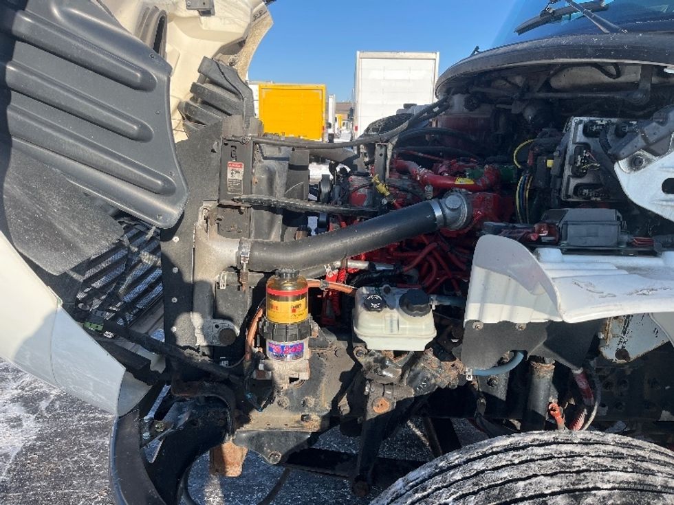 Medium Duty Box Truck-Light and Medium Duty Trucks-Freightliner-2019-M2-Mississauga-ON-318,200\n\t\tkm-$ 69,000 - Image 24