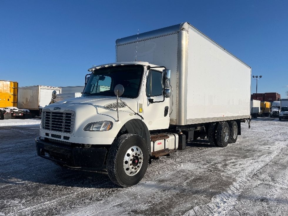 Medium Duty Box Truck-Light and Medium Duty Trucks-Freightliner-2019-M2-Mississauga-ON-318,200\n\t\tkm-$ 69,000 - Image 3