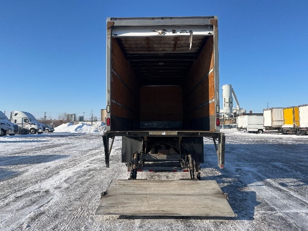 Medium Duty Box Truck-Light and Medium Duty Trucks-Freightliner-2019-M2-Mississauga-ON-318,200\n\t\tkm-$ 69,000 - Image 9