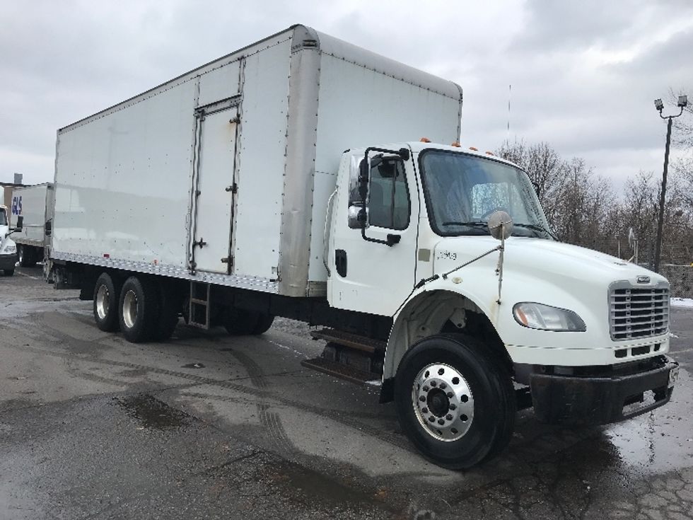 Medium Duty Box Truck-Light and Medium Duty Trucks-Freightliner-2019-M2-Mississauga-ON-320,718\n\t\tkm-$ 71,250 - Image 1