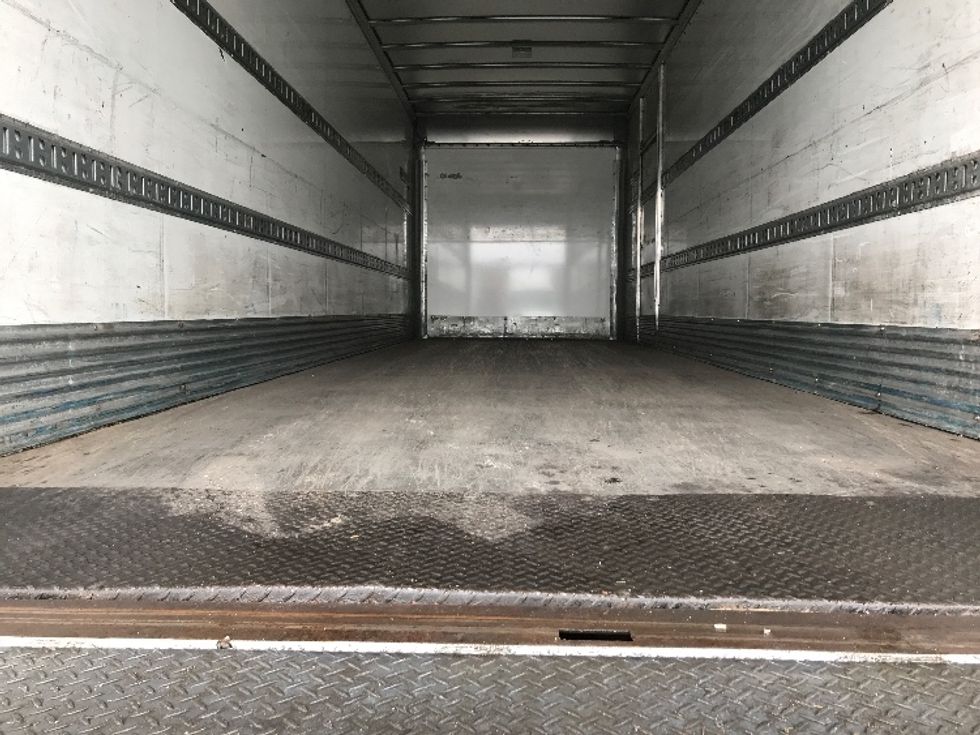 Medium Duty Box Truck-Light and Medium Duty Trucks-Freightliner-2019-M2-Mississauga-ON-320,718\n\t\tkm-$ 71,250 - Image 10