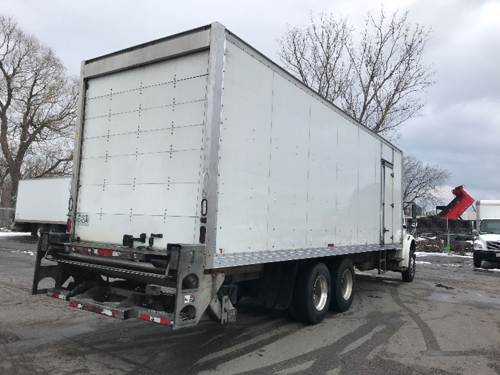 Medium Duty Box Truck-Light and Medium Duty Trucks-Freightliner-2019-M2-Mississauga-ON-320,718\n\t\tkm-$ 71,250 - Image 13
