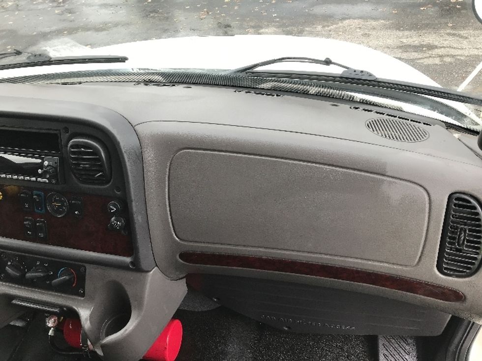 Medium Duty Box Truck-Light and Medium Duty Trucks-Freightliner-2019-M2-Mississauga-ON-320,718\n\t\tkm-$ 71,250 - Image 21