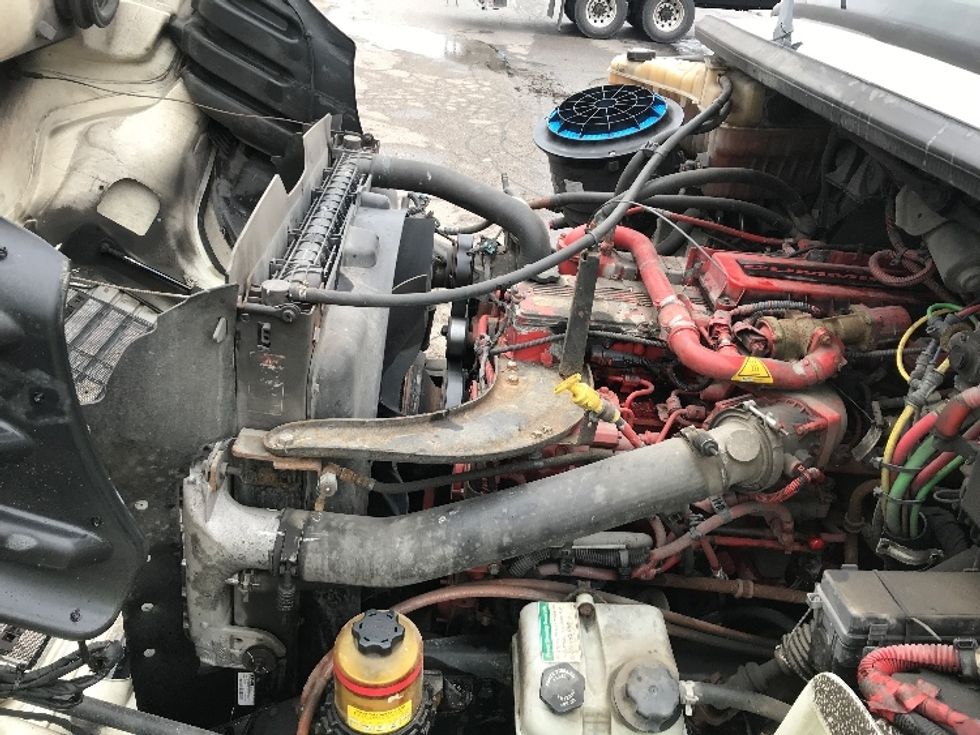 Medium Duty Box Truck-Light and Medium Duty Trucks-Freightliner-2019-M2-Mississauga-ON-320,718\n\t\tkm-$ 71,250 - Image 24