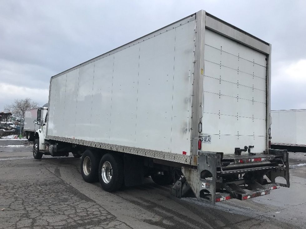 Medium Duty Box Truck-Light and Medium Duty Trucks-Freightliner-2019-M2-Mississauga-ON-320,718\n\t\tkm-$ 71,250 - Image 6