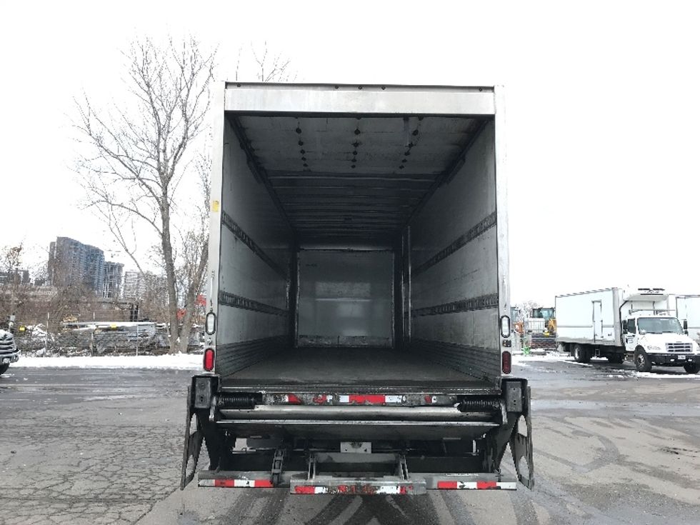 Medium Duty Box Truck-Light and Medium Duty Trucks-Freightliner-2019-M2-Mississauga-ON-320,718\n\t\tkm-$ 71,250 - Image 8