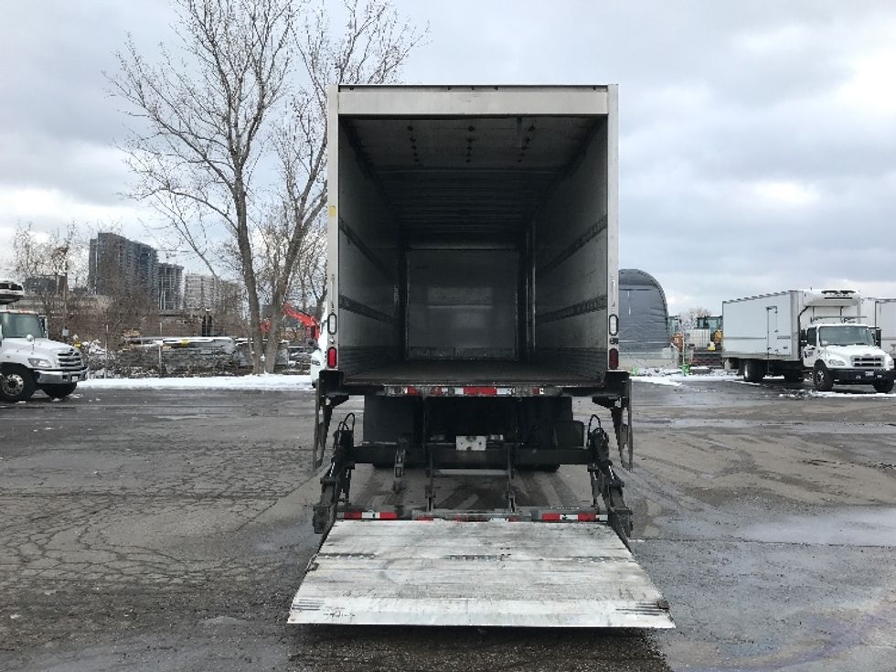 Medium Duty Box Truck-Light and Medium Duty Trucks-Freightliner-2019-M2-Mississauga-ON-320,718\n\t\tkm-$ 71,250 - Image 9