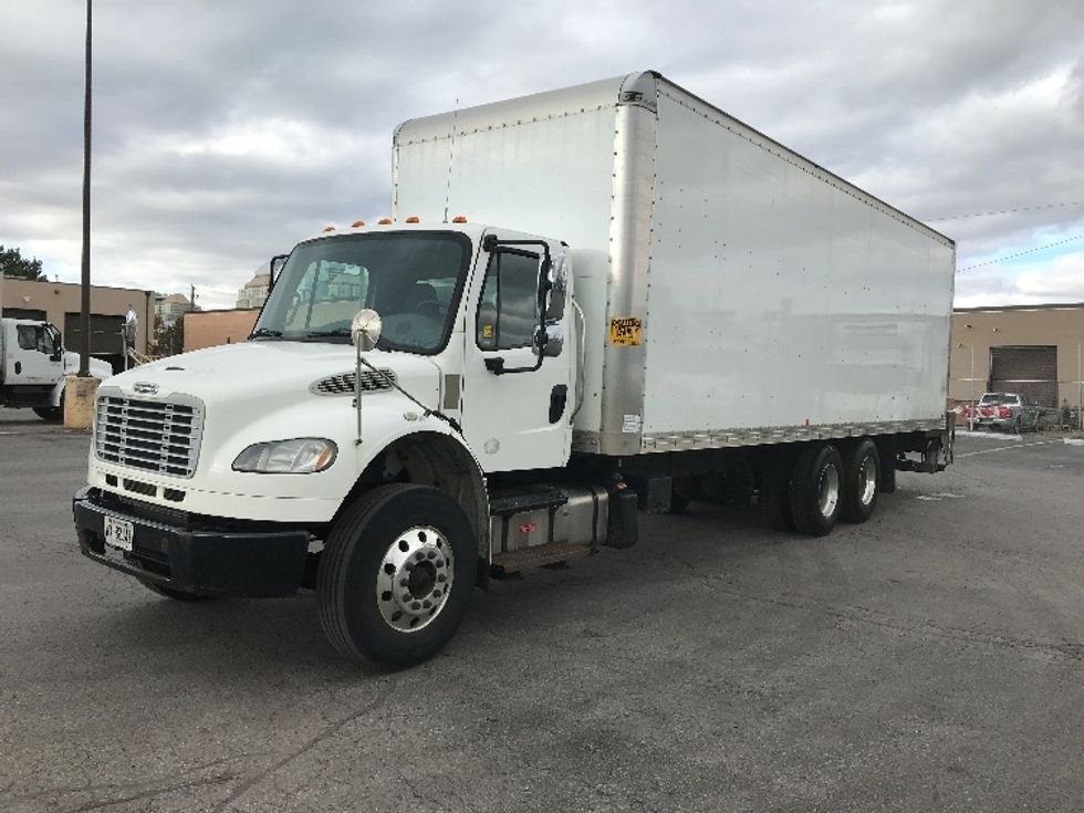 Medium Duty Box Truck-Light and Medium Duty Trucks-Freightliner-2019-M2-Mississauga-ON-323,002\n\t\tkm-$ 71,000 - Image 3
