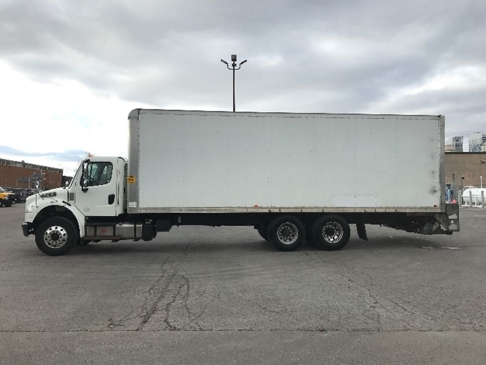 Medium Duty Box Truck-Light and Medium Duty Trucks-Freightliner-2019-M2-Mississauga-ON-323,002\n\t\tkm-$ 71,000 - Image 4